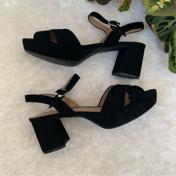 Aerosoles Cosmos Women's Crisscross Platform Sandal in Black Suede - Picture 8 of 11